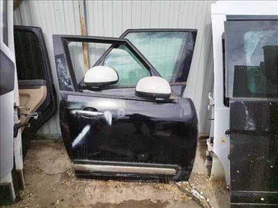 Fiat 500L jobb első ajtó üresen