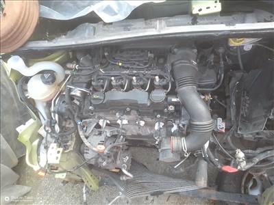 Citroën C3 Picasso Füzött blokk hengerfej 9HX