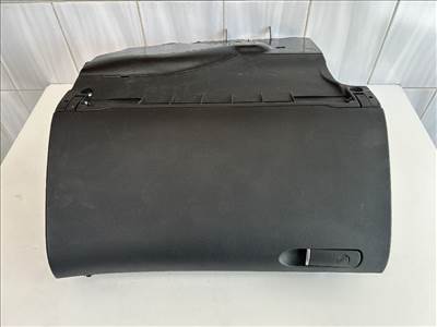 Audi A4 (B6/B7) Kesztyűtartó A4 B7 8e1857035