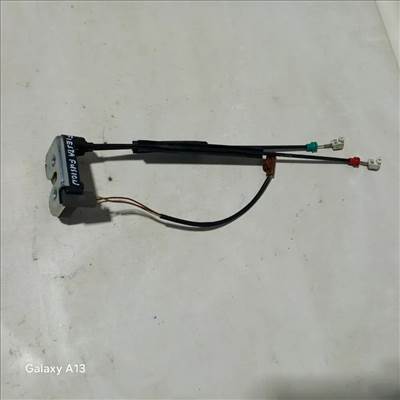 Ford Fusion Csomagtér ajtó zár
