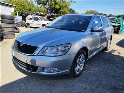 Skoda Octavia II Combi 1.6 TDI 4x4 beltéri elemek eladók cay16tdi skoda4x4