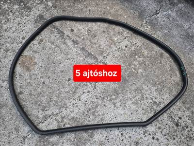 Volkswagen Golf IV jobb hátsó ajtó kéder 5 ajtóshoz (40314)