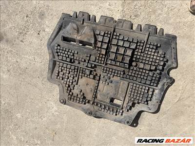 Volkswagen Passat B6 Alsó motorburkolat 3C0 825 237 