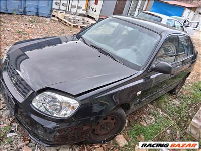 Hyundai Accent bontásra egyben eladó
