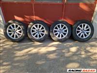  5x114.3 lyukosztású 17" gyári Mazda alufelni, rajta 225/65 Nokian téli gumi