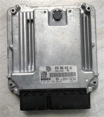 VW Transporter T5 MULTIVAN 2003-2016 Motorsteuergerät ECU 0281011568 eredeti használt - 070906016AJ
