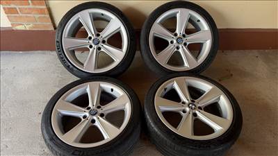  5x120 lyukosztású 19" újszerű alufelni, rajta 255/40 használt Michelin nyári gumi gumi 