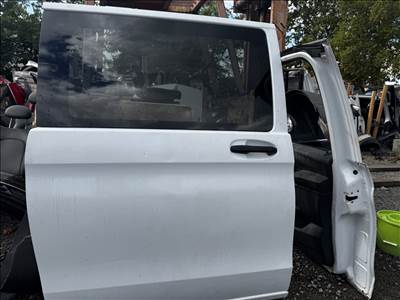 Mercedes Vito (3rd gen) W447 jobb tolóajtó 2015- a447730
