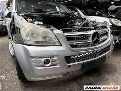 Mercedes GL-osztály X164 első lökhárító 
