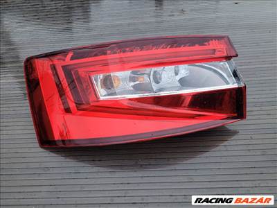 Skoda Superb III sedan 2015- bal hatso lampa 