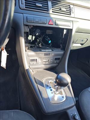 Audi A6 (C5 - 4B) 2din komplett konzol 