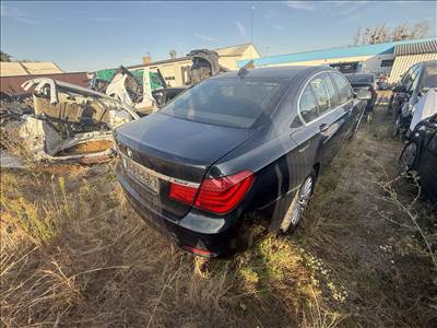 BMW 730 (F01/F02) bontott alkatrészei vagy egyben bontásra eladó