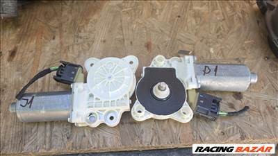 Mercedes Vaneo W414 Ablakemelő motor 