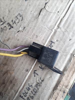 Audi 80 (B1 - 82), Renault R19  Bosch relé 0 332 204 150 0332204150