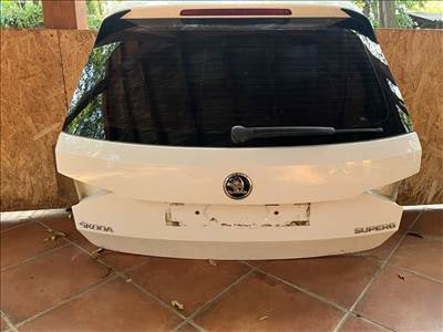 Skoda Superb III Csomagtér ajtó komplett