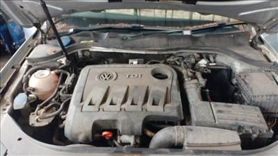 Volkswagen Passat B7, CFFB  bontott alkatrészei
