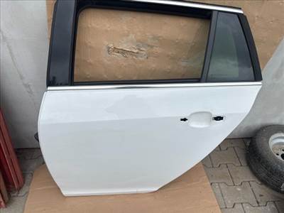 Opel Insignia A Sports Tourer Bal hátsó Ajtó Z40R 11040