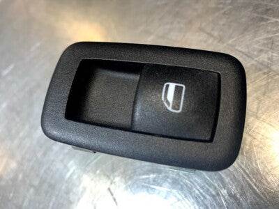 Jeep Grand Cherokee 4 WK2 bal vagy jobb hátsó ablakemelő kapcsoló 68085690AB, eredeti használt