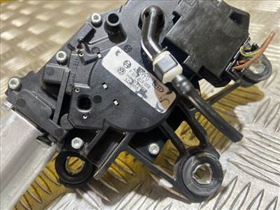 Volkswagen Fox Hátsó Ablaktörlő Motor 5z6955711
