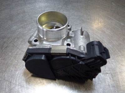 Opel Corsa E 1.4 16V fojtószelep 55562270 használt
