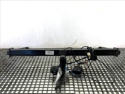 TOYOTA YARIS CROSS (MXP_) 2020 - 2022 Vonóhorog PW960-0D101