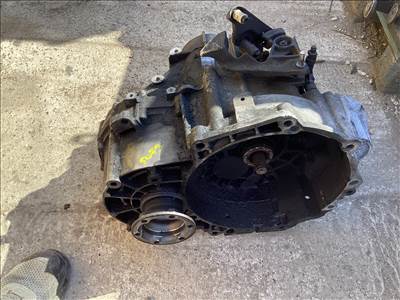 Volkswagen Passat B6 2.0 TDI Kdn váltó 