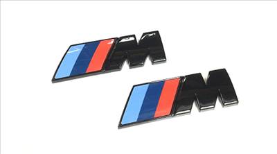 Gyári BMW M fekete sárvédő embléma készlet 51145A4B373