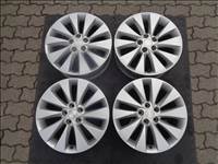 Opel gyári alufelni 18-as, 5×115-ös osztó szenzorral szép állapotban eladó. 