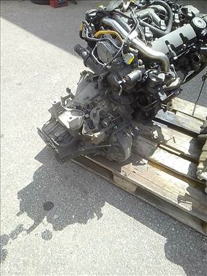 Peugeot 407 SW HDi 135 RHR motor 