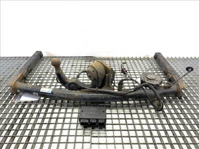 AUDI A6 C7 Avant (4G5, 4GD) 2011 - 2018 Vonóhorog 4G0971541A 4G8907383