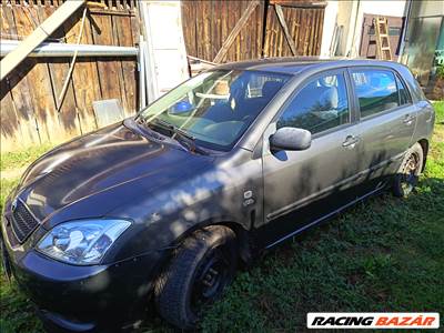 Toyota Corolla (E120/E130) bontásra egyben eladó