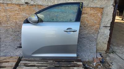 Bal első ajtó 2012 Kia Sportage kromos