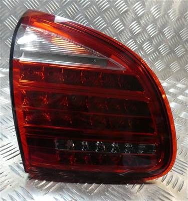 Porsche Cayenne hátsó lámpa bal hátsó 7P5945093N használt