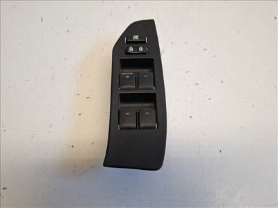 Toyota Verso bal első ablakemelő kapcsoló 8404005020