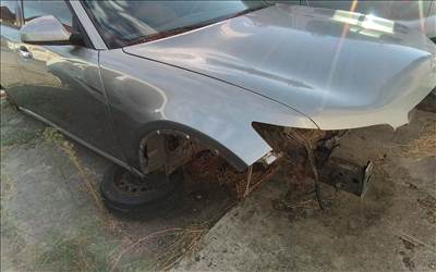 Infiniti FX / QX70 sárvédő 