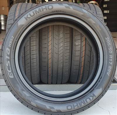 Új/demó Kumho Ecsta HS52  205/50 R17 nyári gumi 4db  2025.   /G497.