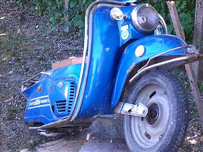 KTM  PONNY II. SUPER IV. DELUXE RÉGI KISMOTOR HIÁNYOSAN-DARABOKBAN CSAK EGYBEN ELADÓ