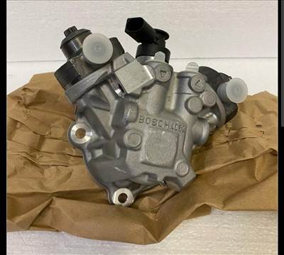 Audi Q7 4M 3.0tdi EU6 Bosch új magasnyomású pumpa 059130755cg 0445010868