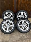  5x112 lyukosztású 17" újszerű (gyári felni) AUDI alufelni, rajta 225/50 újszerű Pirelli téli gumi