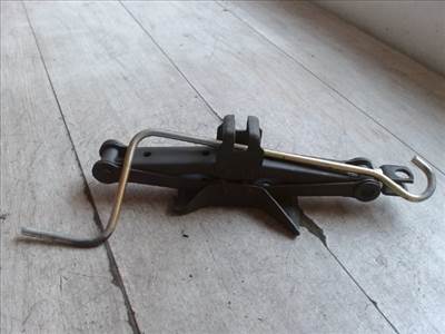SUZUKI SWIFT 96-05 Autóemelő