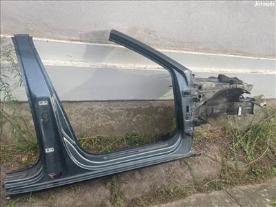 Skoda Superb III jobbos első nyúlvány