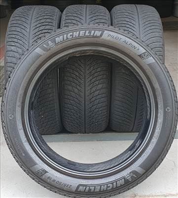 Michelin Pilot Alpin 235/50 R19 téli gumi 4db   /T110.