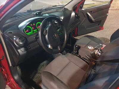 Chevrolet Aveo bontásra egyben eladó