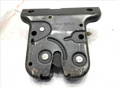 AUDI A3 (8P1) 2003 - 2013 Hátsó csomagtérajtó zár