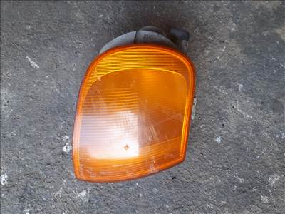 Volkswagen Polo III 6N1 jobb első irányjelző lámpa felfogatás sérült 6n0953050b