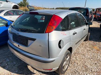 Ford Focus Mk1 Jobb hátsó Ajtó (Részeivel) *172248*