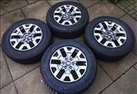 gyári téli szett Ford Ranger Hybrid-re TPMS-sel