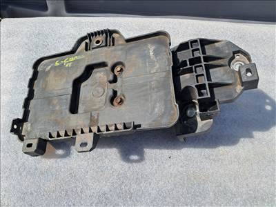 Suzuki SX4 S-Cross I akkumulátor tartó 72522-61M00 72521-61M10