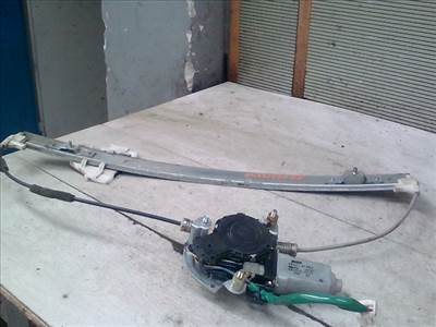 MAZDA MPV 99-05 Bal első ablakemelő szerkezet elektromos