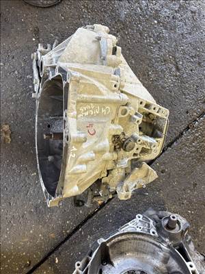 Citroën C4 Picasso II manuális váltó 20EA68